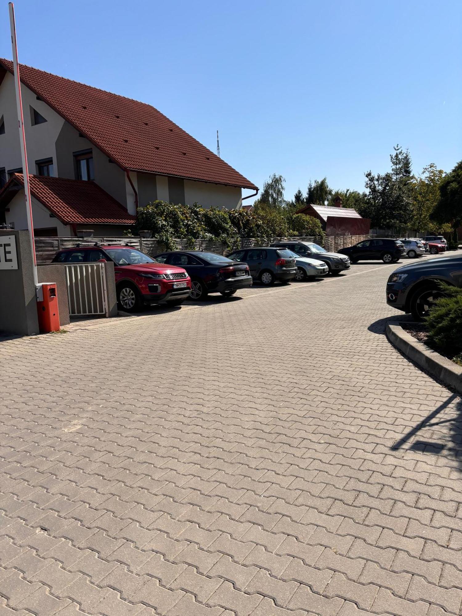 Mirvana Apartments Metheor Executive Suite Тимишоара Екстериор снимка